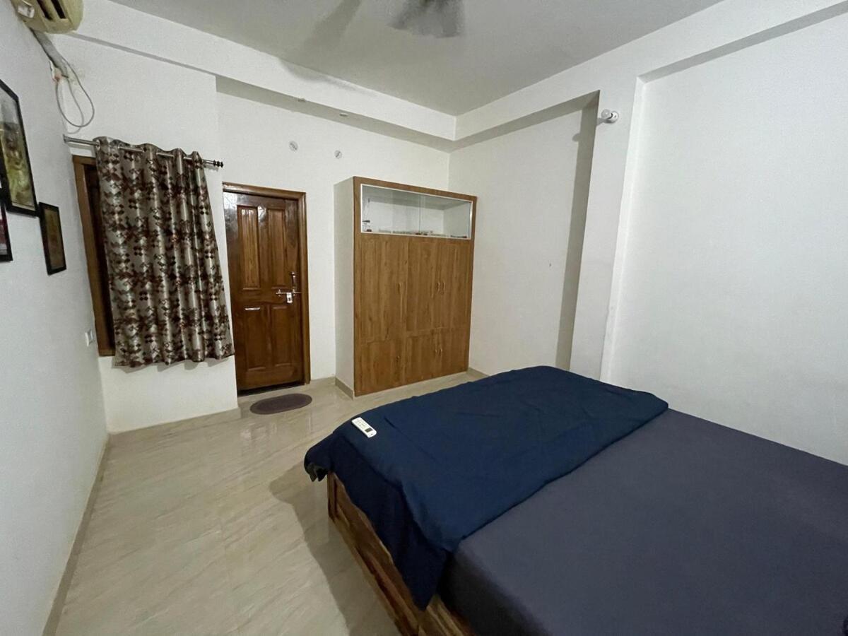 1 Bhk 2 Bed - Private Floor & Terrace Apartment